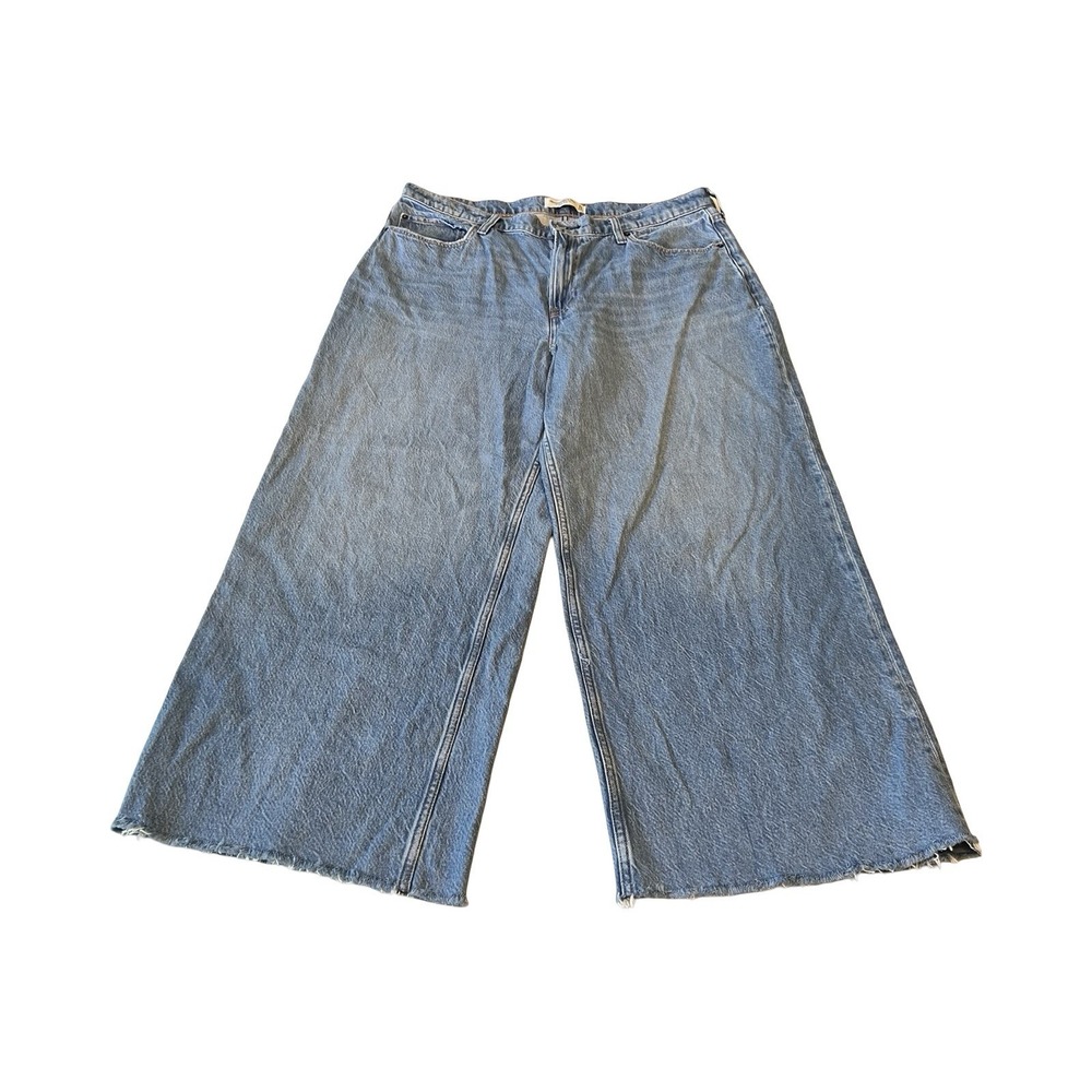 Abercrombie & Fitch Womans Cropped Wide Leg High Rise Light Wash Size‎ 32/14L